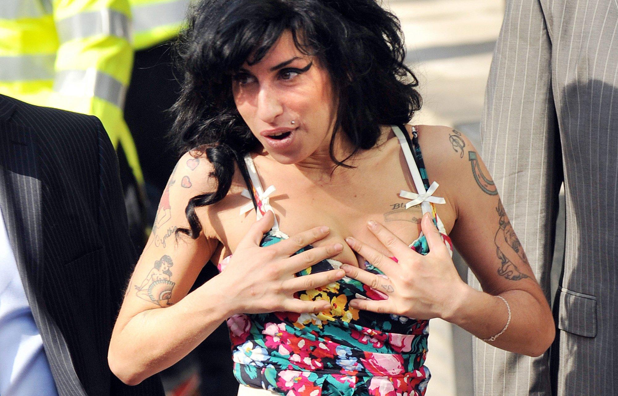 Amy Winehouse Blowjob