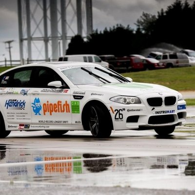 'BMW' uzstādījis Ginesa rekordu garākajā driftā