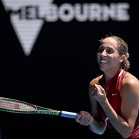 'Australian Open': Neizsētā Kīsa un ranga līdere Bārtija sasniedz pusfinālu