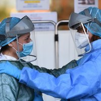 Covid-19: Itālijā no slimības miruši 94 ārsti un 26 māsas