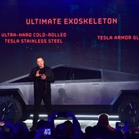 Tesla представила пуленепробиваемый электропикап Cybertruck