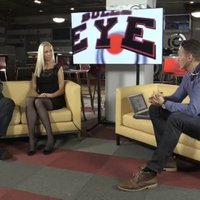 Video: Blondā Katrīne iztaujā savu vīru, hokejistu Saulieti