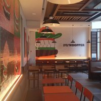 В Риге открылся еще один Burger King