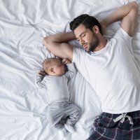 Ребенок в кровати родителей: четыре мифа, которые можно игнорировать