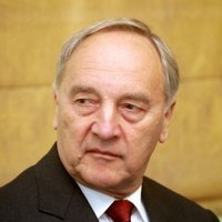 Экс-президент Латвии: Берзиньш попытается повторно стать главой страны