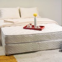 Kā atbrīvot gultas matraci no putekļiem?
