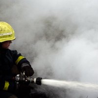 Ceturtdien ugunsgrēkā Rīgā cieta cilvēks