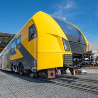 'Pasažieru vilciena' speciālisti sāk mācīties jauno elektrovilcienu testēšanai