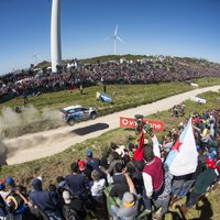 Foto: Tramplīns WRC rallijā ar ceturtdaļmiljonu skatītāju