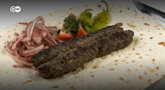 Видеорецепт. Кухня Армении: готовим люля-кебаб