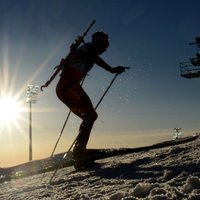 Latvijas biatlonisti Pasaules kausa stafetes sacensībās tiek apdzīti par apli