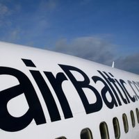 Газета: Латвии грозят многомиллионные иски из-за манипуляций с акциями airBaltic