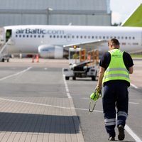 'Covid-19': 'airBaltic' līdz maija beigām atcēlusi vēl 370 lidojumus