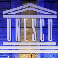 Izraēla UNESCO rezolūcijas dēļ izsauc Zviedrijas vēstnieku