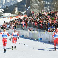 Россиянин Большунов на чемпионате мира в скиатлоне отдал золото норвежцу