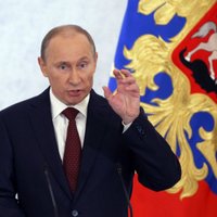 Putins: Snoudens joprojām atrodas Šeremetjevas tranzītzonā