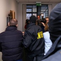 'Rīgas satiksmes' korupcijas skandāls: apcietināti pieci no sešiem KNAB aizturētajiem