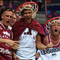 Zināmi visi 'Eurobasket 2017' 1/8 fināla pāri; Latvijai svētdien 'agrā spēle'