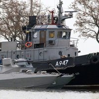 Kuģu sagrābšana Kerčā: Kijevā lems par karastāvokļa ieviešanu; armijā izsludināta pilna kaujas gatavība