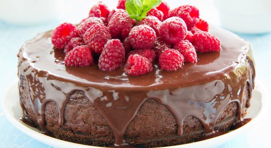 Kaislību varā jeb septiņas grēcīgi kārdinošas šokolādes kūkas