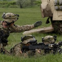 Латгалию укрепят: в регион пошлют армию, а США научат земессаргов воевать