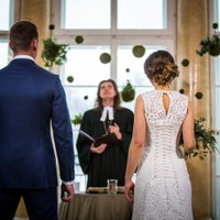 Latvijas mīlas pāri laužas uz jauno precību šovu
