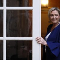 Lepēna paziņo par nodomu kandidēt Francijas prezidenta vēlēšanās 2022. gadā