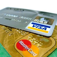 Visa и MasterCard заблокировали операции по карточкам "материнского" банка латвийского SMP Bank