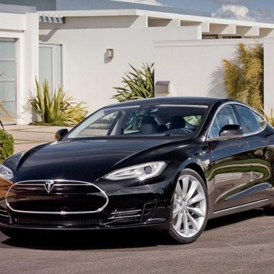 Ar katru pārdoto 'Tesla Model S' autoražotājs zaudē tūkstošiem dolāru