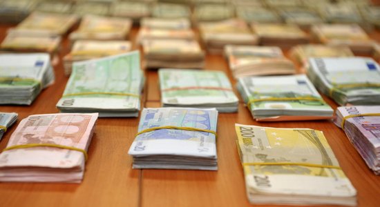 Прибыль латвийских финансовых учреждений за десять месяцев достигла 596,2 млн евро