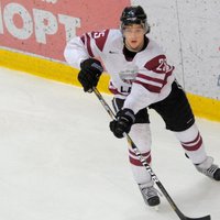 Bļugeram uzvara, bet pārējiem latviešiem zaudējumi AHL čempionāta spēlēs