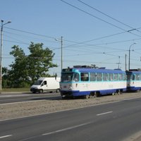 'Rīgas satiksme' izsolē andelēs 20 vecos trolejbusus un 30 tramvajus