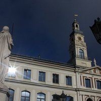 Rīgas domes koalīcijai neierodoties uz ārkārtas komitejas sēdi, tā nenotiek