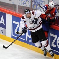 Latvijas hokeja izlase piedzīvo smagu sagrāvi otrajā spēlē ar Norvēģiju