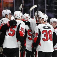 Balcers palīdz 'Senators' pieveikt spēcīgo 'Maple Leafs'