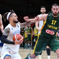 Video: Valančūns un Lietuvas izlase iesoļo 'Eurobasket 2015' pusfinālā