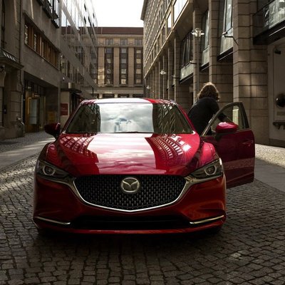 'Mazda6' modernizētā versija ar augstākas kvalitātes apdari
