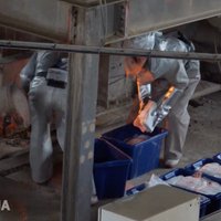 Video: Sadedzināta vērienīgā Koknesē atrastā kokaīna krava