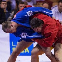 Latvijas sportisti izcīna divas medaļas pasaules sambo čempionātā Rīgā