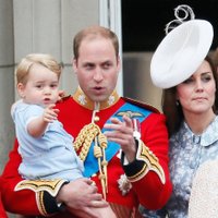 Foto: Princis Džordžs atstāj ēnā britu karaļnama jubileju
