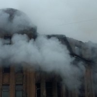 Rīgas domes opozīcija prasa skaidrojumu par Kalnciema ielas ugunsgrēku