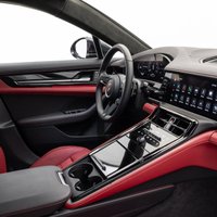 Jaunā 'Porsche Panamera' salona koncepts būs orientēts uz autovadītāju