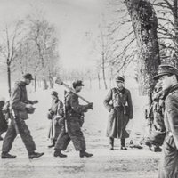 Tūkstošiem nogalinātu latviešu Polijas ceļmalās – vēsturnieki pēta 15. divīzijas kaujas Pomerānijā