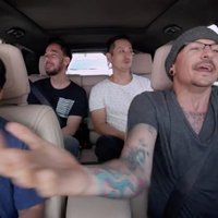 Publicēta populārā šova 'Carpool Karaoke' sērija ar 'Linkin Park' līdera piedalīšanos