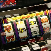 Nākamnedēļ stājas spēkā aizliegums uzturlīdzekļu parādniekiem spēlēt azartspēles