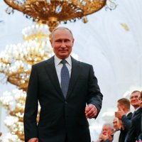 Vācija un Francija aicina Putinu spēlēt konstruktīvu lomu pasaulē