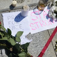 Pēc terorakta Nicā 52 cilvēki cīnās par dzīvību