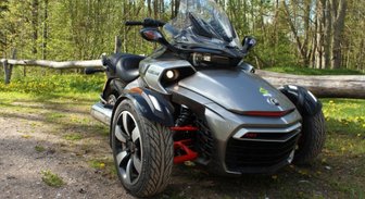 Jauda un stils: Latvijas 'Gada motocikla' spilgtākie kandidāti