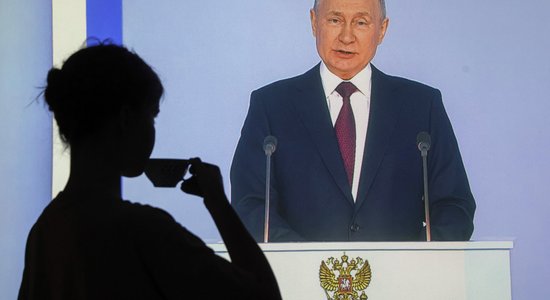 Эксперт: высказывание Путина о "свинском" отношении к русскоязычным в Латвии не содержит прямой военной угрозы