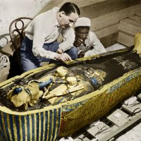 26. novembris vēsturē: Stājas spēkā Tutanhamona lāsts